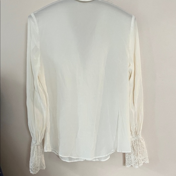 L’Agence 100% Silk Cream Blouse with Lace Cuffs Size Small - Picture 5 of 10